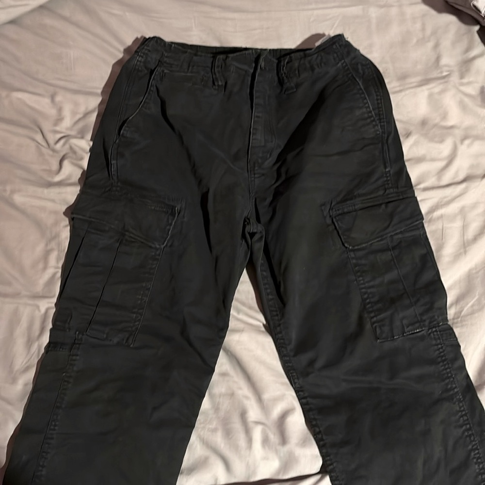 AMERICAN EAGLE CARGO PANTS